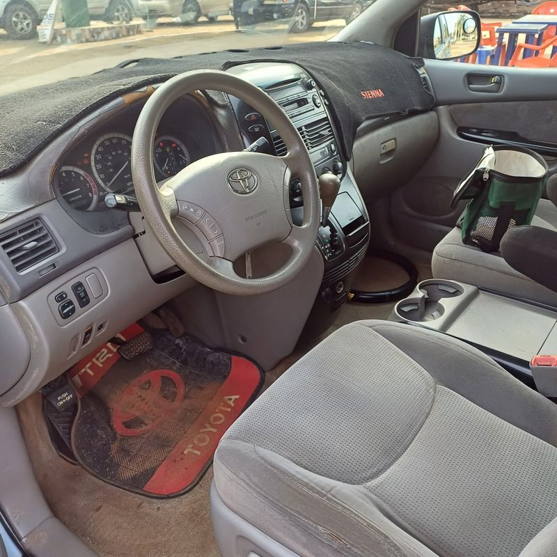 Thumbnail 7 of 2005 Toyota Sienna